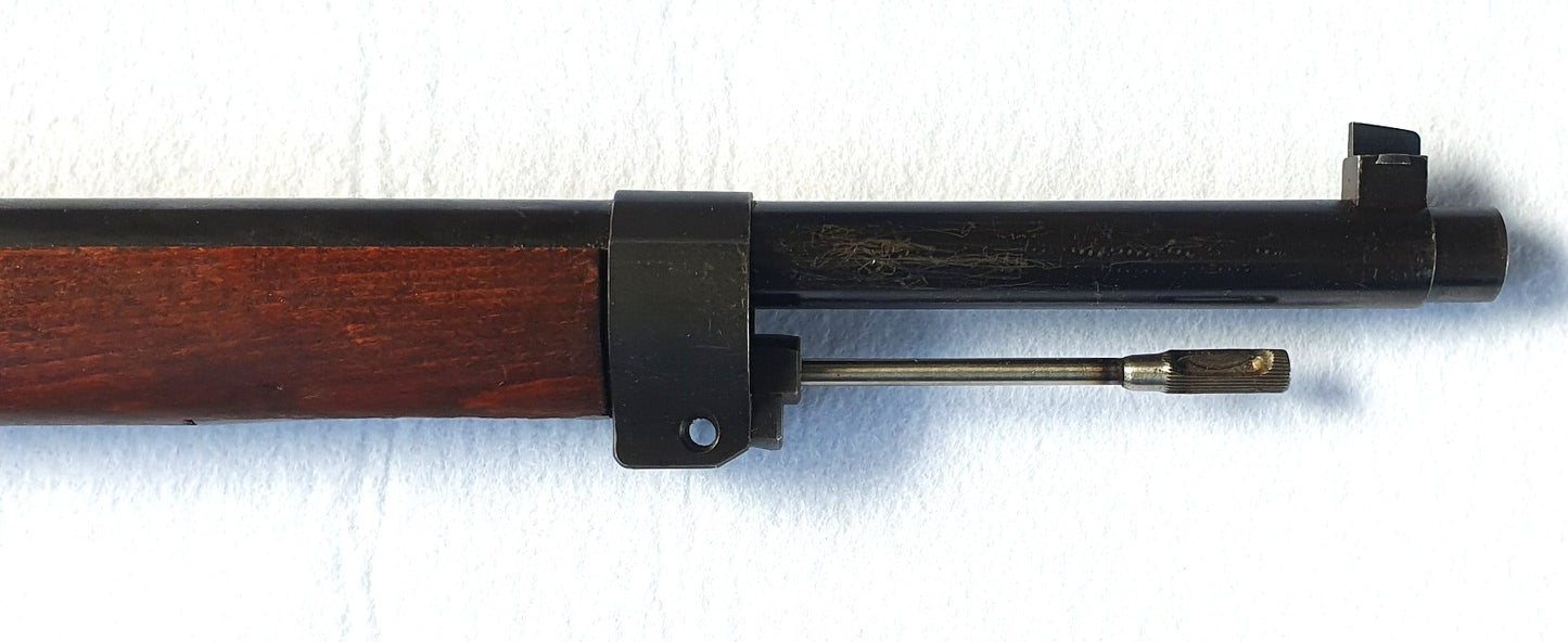 Langer Schwedenmauser Kal. 6,5x55 mit Zielfernrohr und originalgetreuer Seitenmontage